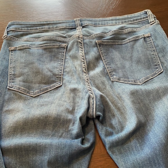Old Navy Rockstar Jeans regular length. - Picture 5 of 5